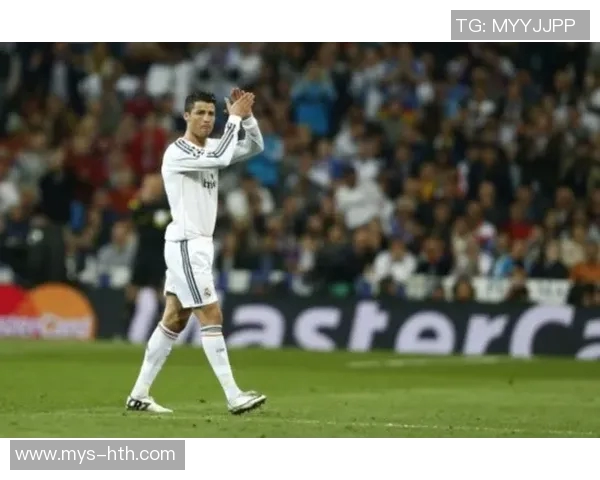 德拉富恩特：我们和皇马队医保持联系，赫伊森暂时不离队